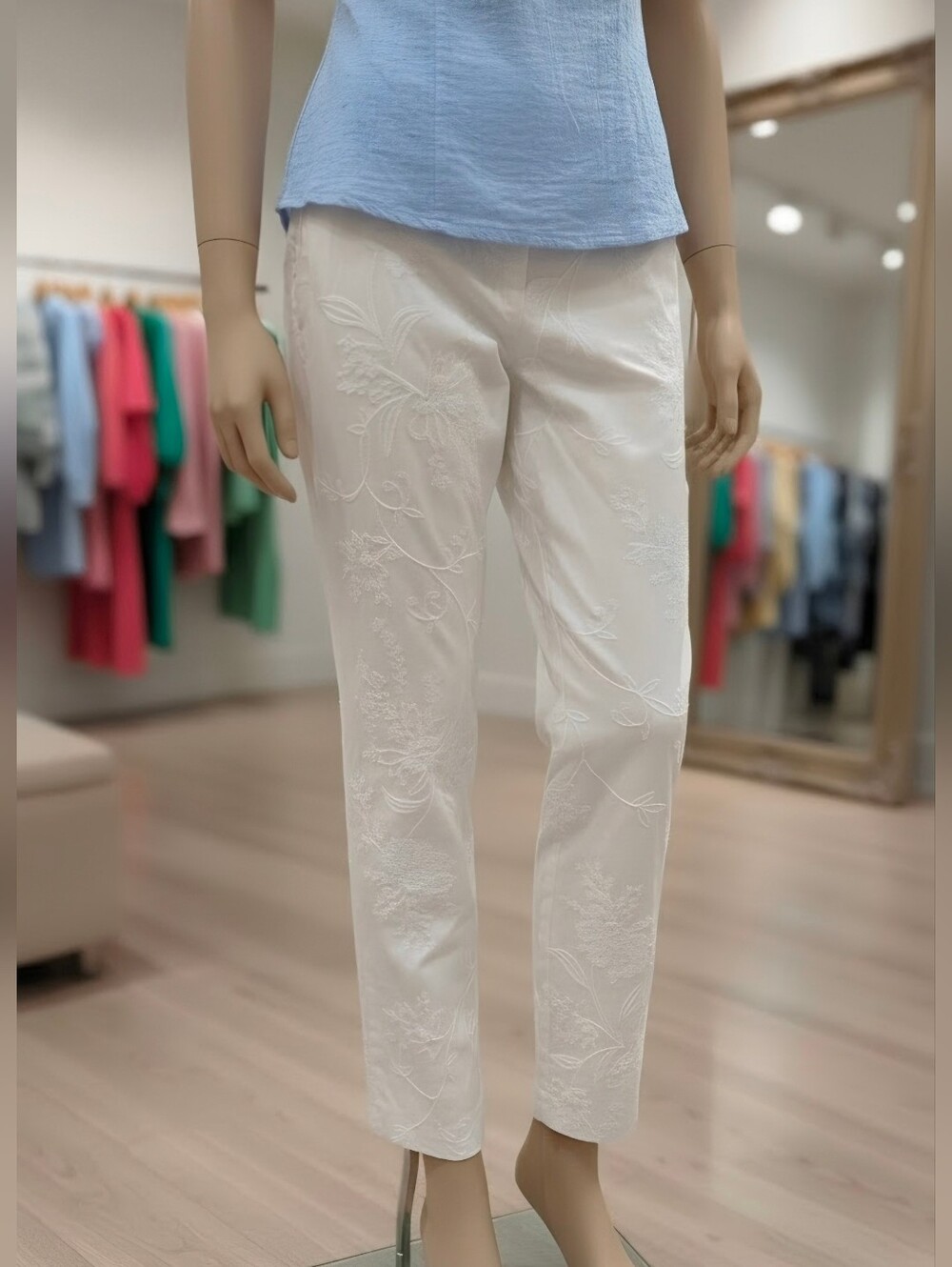 Ralph Lauren White Tonal Floral Embroidered Cotton Pants Size 6